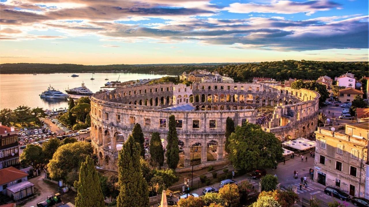Apartment S&M Heart Of Pula Exterior foto